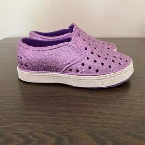 Native purple bling size 7
